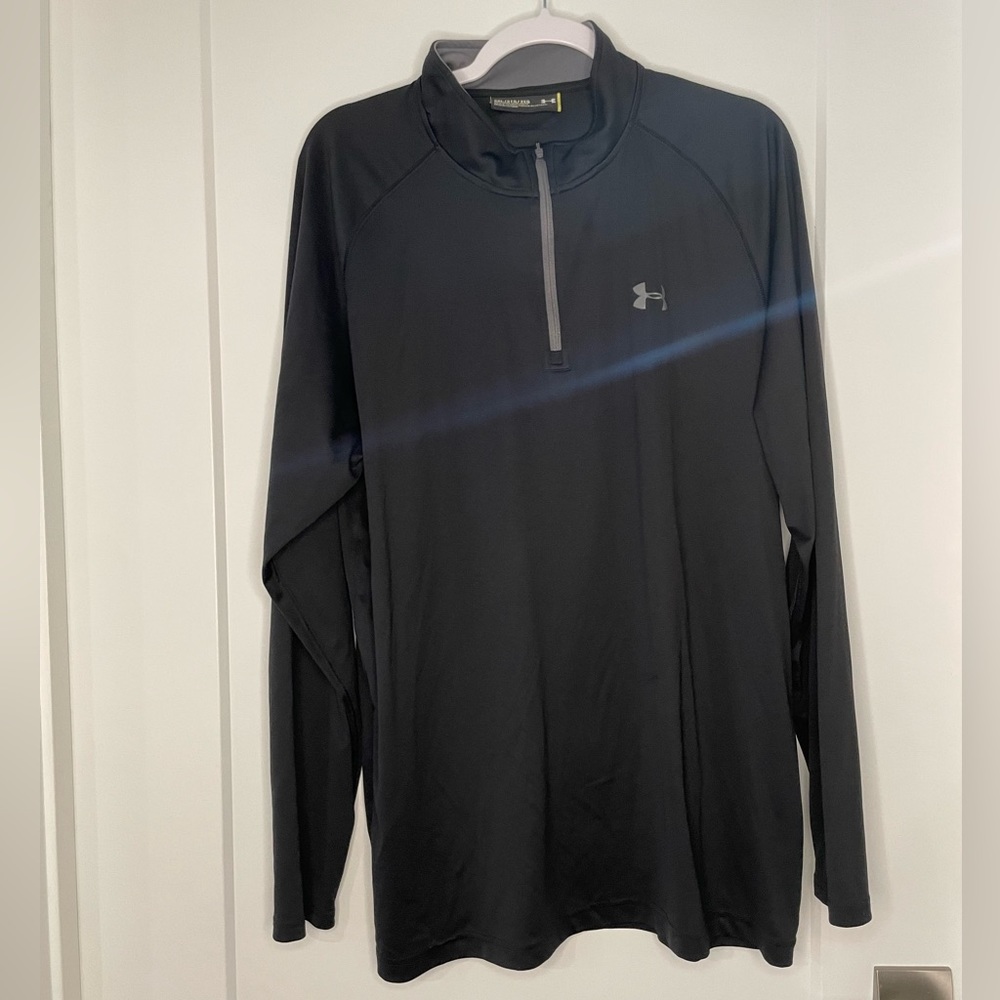Under Armour quarter zip. Good condition, loose fit. Size xxl